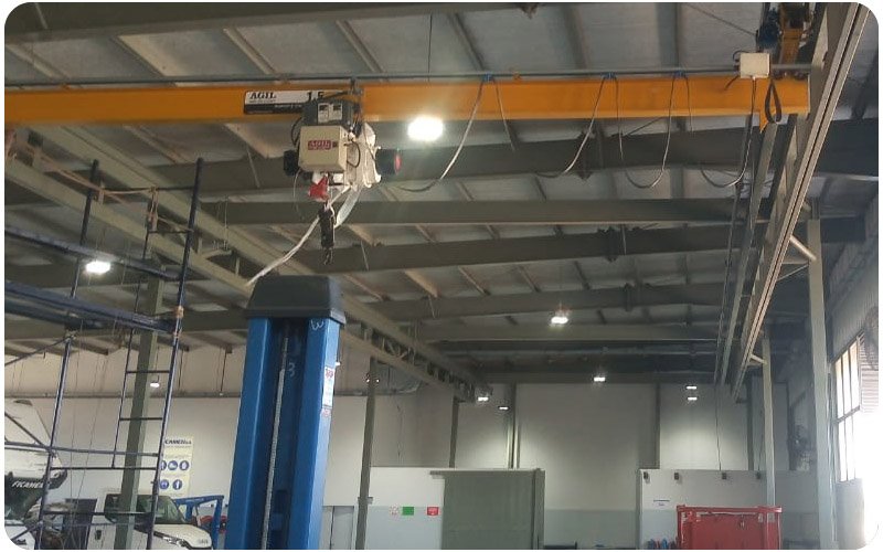 Puente grúa monorriel suspendido, trocha 10 m, capacidad 2 toneladas - Maroni & Cía S.A.